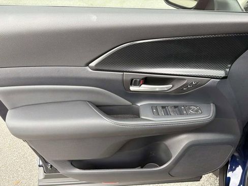 New 2026 Toyota Grand Highlander AWD Hybrid image 7
