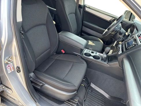 Used 2019 Subaru Outback 2.5i image 30