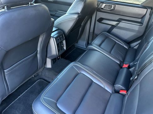 Used 2025 Ford Bronco Outer Banks image 15