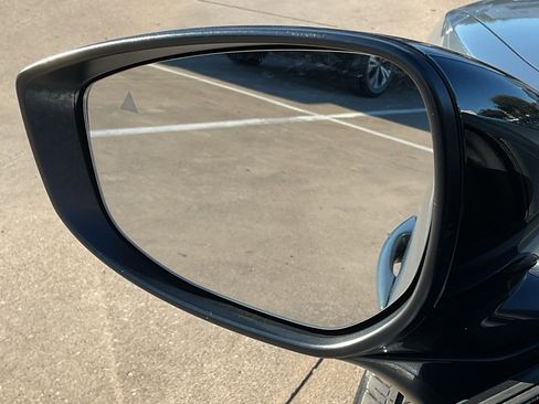 Used 2025 MAZDA CX-50 AWD 2.5 S w/ Select Package image 11