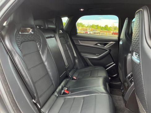 Used 2024 Jaguar F-PACE SVR AWD/4WD image 18