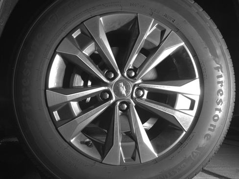 Used 2025 Chevrolet Equinox LT image 12