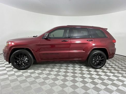 Used 2021 Jeep Grand Cherokee Laredo X image 8