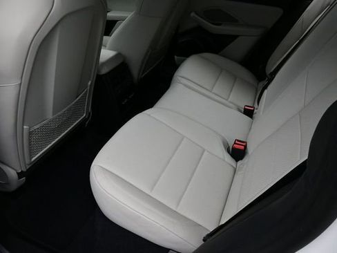 Certified 2025 Porsche Macan Electric RWD image 14
