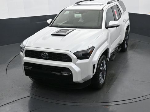 Used 2025 Toyota 4Runner TRD Sport Premium AWD/4WD image 27