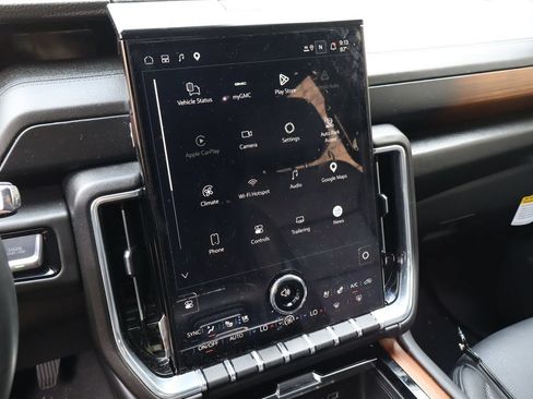 Used 2025 GMC Yukon Denali w/ Sun & Power Step Package RWD image 8