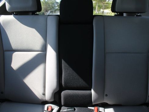 Used 2018 Toyota RAV4 Adventure FWD image 49