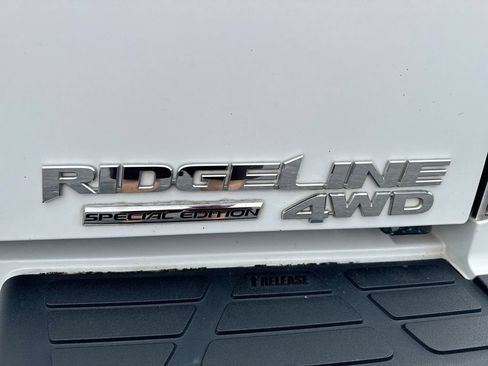 Used 2014 Honda Ridgeline SE image 27