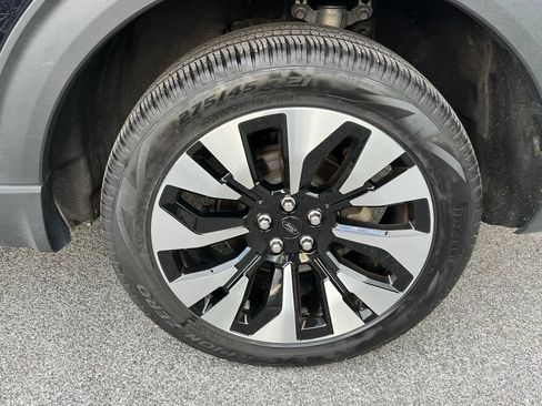 Used 2025 Ford Explorer Platinum w/ LUX Leather Package AWD/4WD image 19