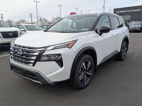 New 2025 Nissan Rogue SL w/ Tech Package image 3