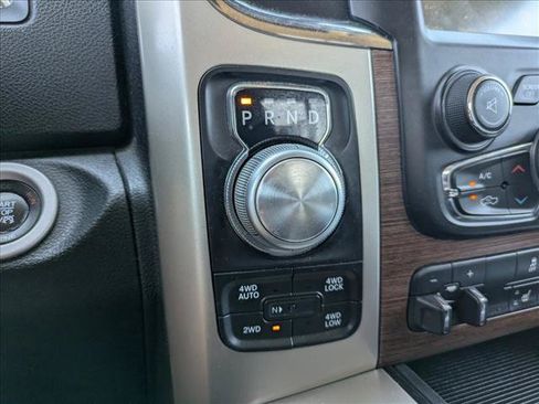 Used 2015 RAM 1500 Laramie w/ Convenience Group AWD/4WD image 12
