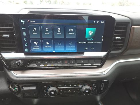 Used 2022 Chevrolet Silverado 1500 High Country w/ High Country Premium Package AWD/4WD image 19