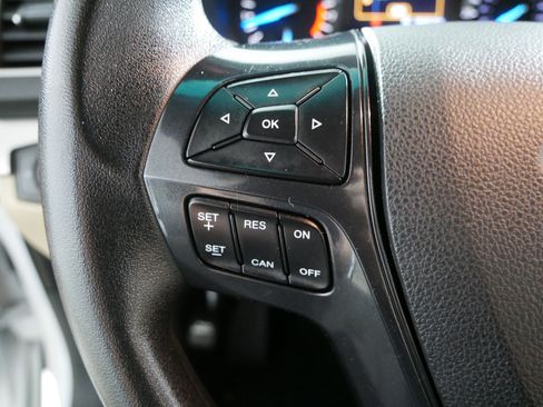 Used 2016 Ford Explorer Base image 27