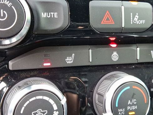 Certified 2025 RAM 1500 Lone Star AWD/4WD image 25