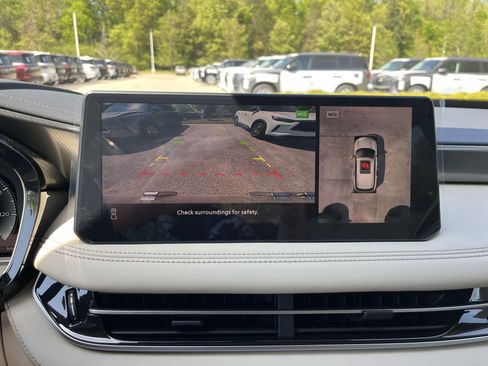 Used 2025 INFINITI QX60 Luxe w/ Lighting Package (N94) image 12