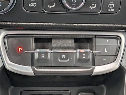 Used 2023 GMC Terrain SLT AWD/4WD image 12