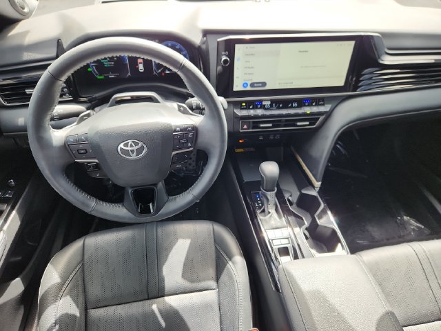 Used 2025 Toyota Camry XSE w/ Premium Plus Package FWD image 9