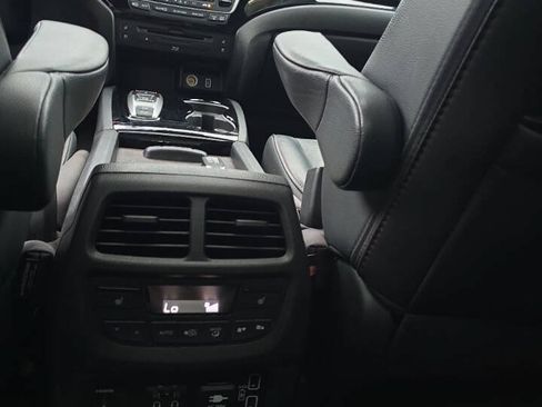 Used 2020 Honda Pilot Black Edition image 6