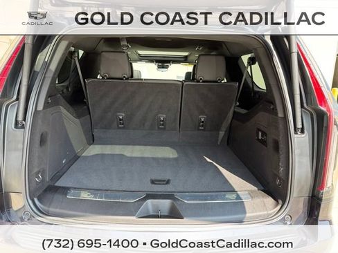 Used 2023 Cadillac Escalade ESV Premium Luxury AWD/4WD image 14