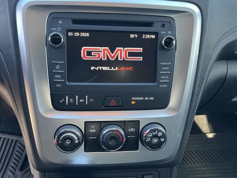 Used 2015 GMC Acadia SLE image 17
