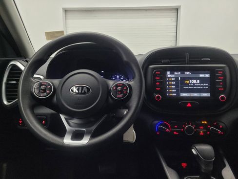 Used 2021 Kia Soul S image 22