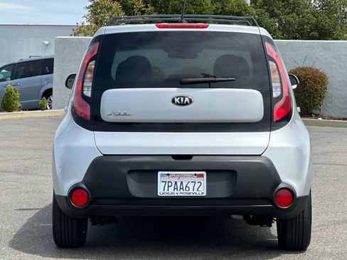 Used 2015 Kia Soul FWD image 8
