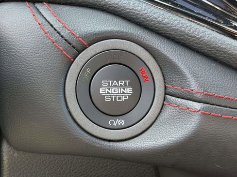 Used 2023 Dodge Durango GT w/ Blacktop Package AWD/4WD image 23