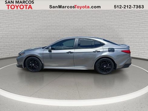 Used 2025 Toyota Camry SE w/ Convenience Package FWD image 8