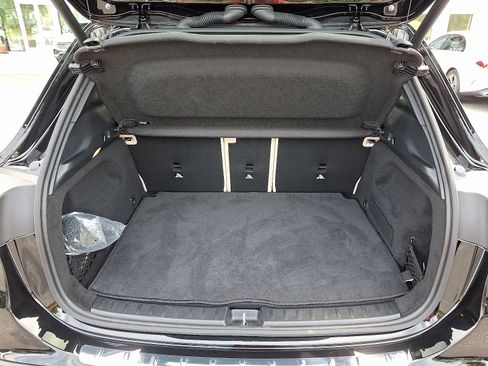 Certified 2025 Mercedes-Benz GLA 250 4MATIC image 28