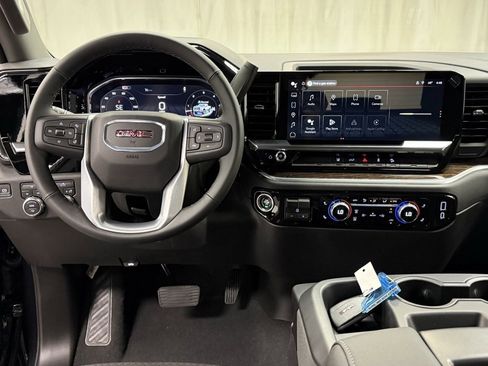 New 2026 GMC Sierra 2500 SLE image 27