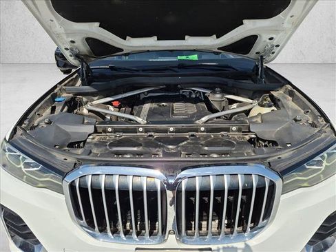 Used 2019 BMW X7 xDrive40i w/ Cold Weather Package AWD/4WD image 13
