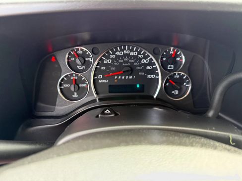 Used 2021 Chevrolet Express 2500 w/ Driver Convenience Package image 13