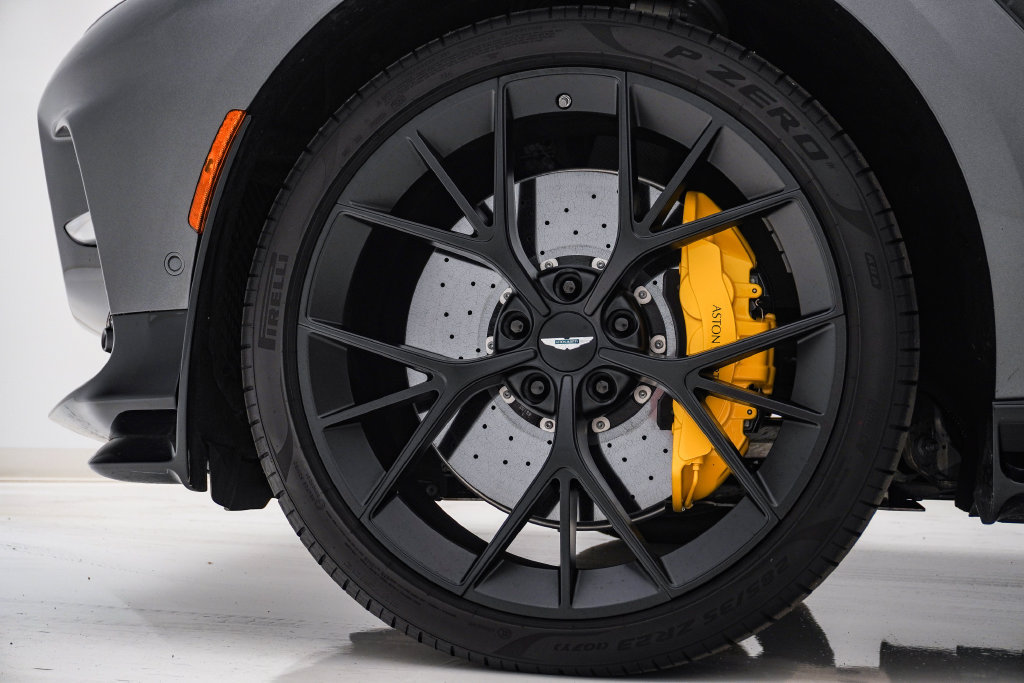 Used 2026 Aston Martin DBX 707 AWD/4WD image 16