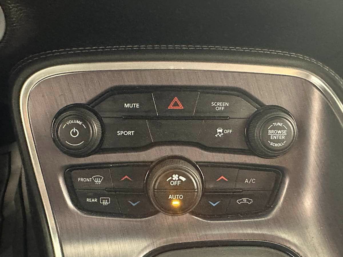 Used 2017 Dodge Challenger R/T RWD image 30