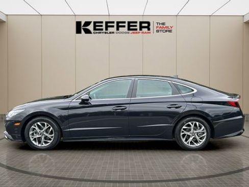 Used 2023 Hyundai Sonata SEL w/ Cargo Package FWD image 2