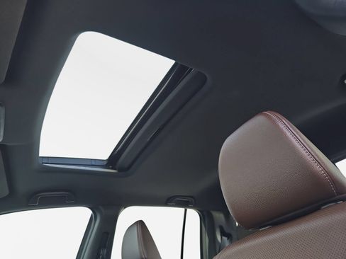 Certified 2025 Honda Ridgeline RTL image 28