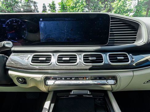 Used 2020 Mercedes-Benz GLE 350 image 19