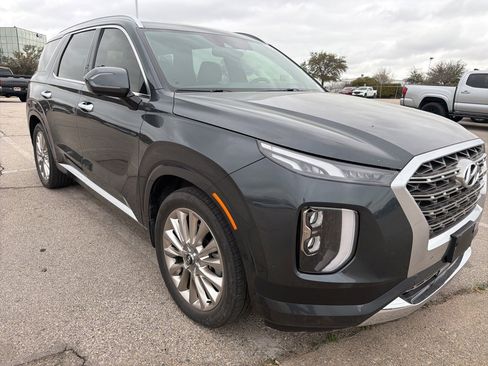 Used 2020 Hyundai Palisade Limited image 3