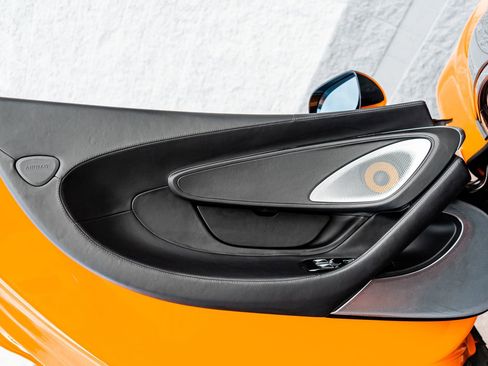 Used 2025 McLaren GTS image 25