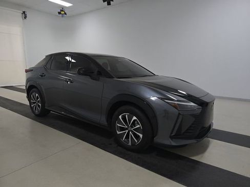 Used 2023 Lexus RZ 450e Premium image 3