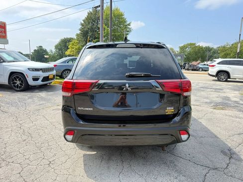 Used 2020 Mitsubishi Outlander LE AWD/4WD image 4