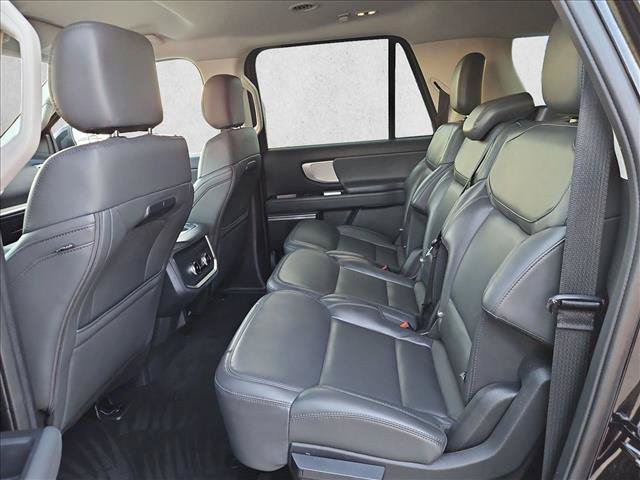 Used 2026 Ford Expedition Max Active RWD image 15
