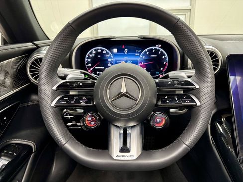 Used 2023 Mercedes-Benz SL 43 AMG w/ Driver Assistance Package image 25