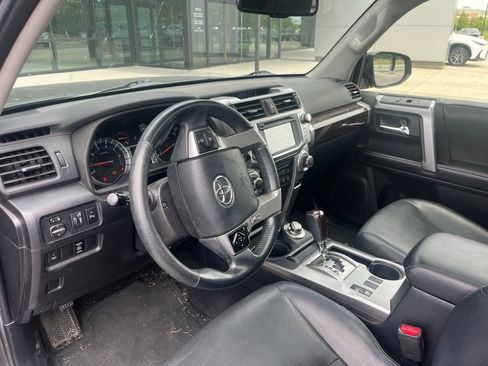 Used 2018 Toyota 4Runner Limited AWD/4WD image 15