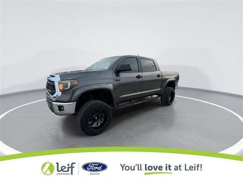 Used 2015 Toyota Tundra SR5 w/ SR5 Upgrade Package image 5