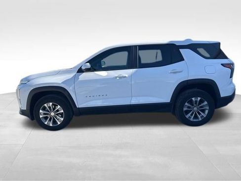 Used 2025 Chevrolet Equinox LT AWD/4WD image 4