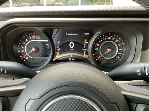 New 2025 Jeep Gladiator Sport image 20