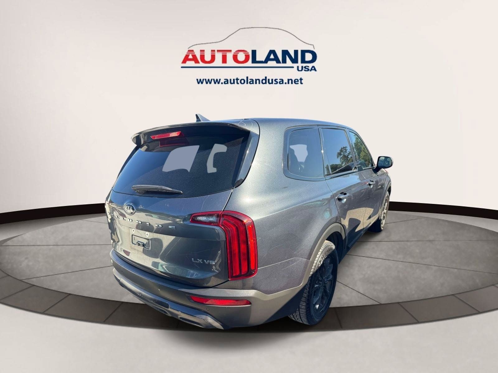 Used 2020 Kia Telluride LX AWD/4WD image 3