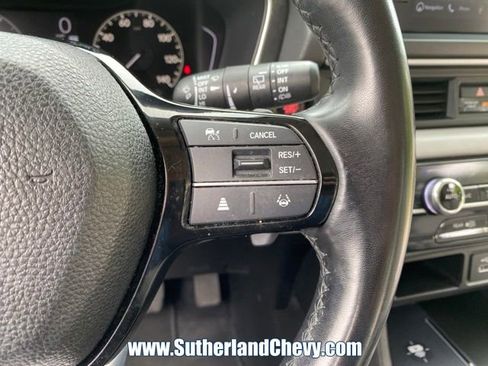 Used 2025 Honda Pilot Touring image 21