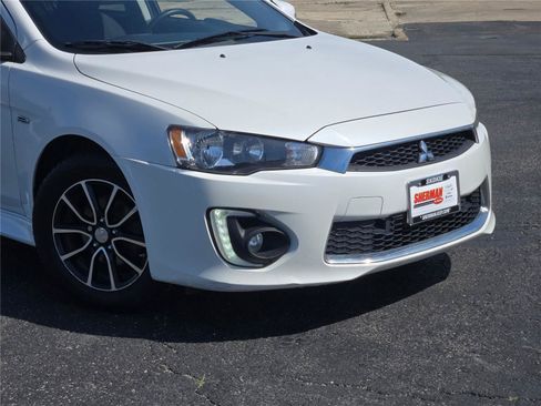 Used 2017 Mitsubishi Lancer ES FWD image 2